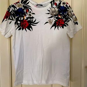Zara printed tshirt. Wear with jeans or skirts